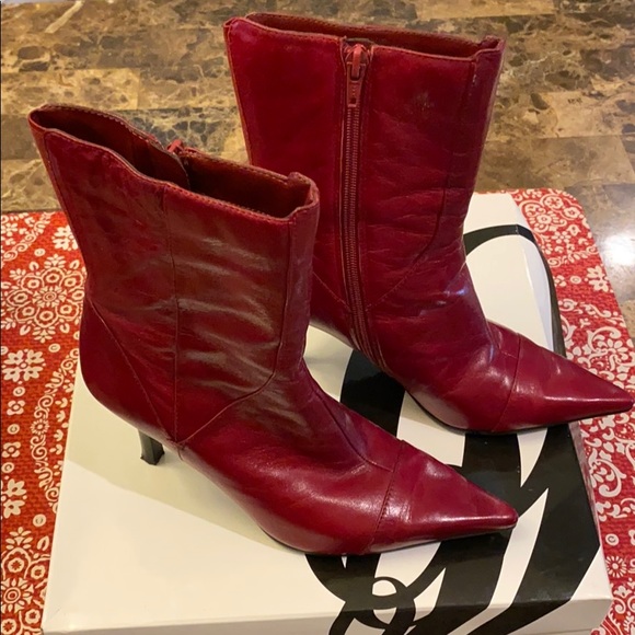 Nine West Shoes - Nine West red boots